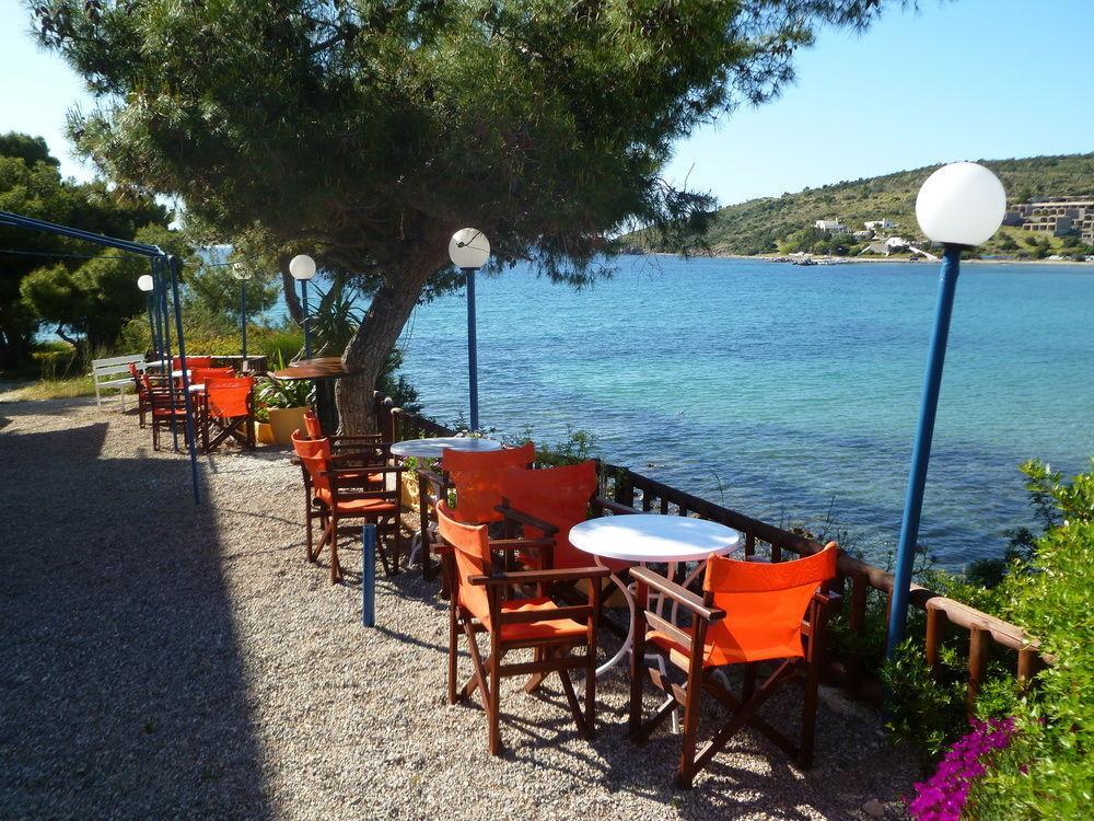 Hotel Liberty II Agia Marina  Exterior foto